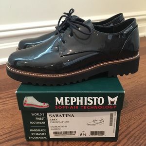Mephisto Gray Patent Leather Sabatina Oxford 5.5